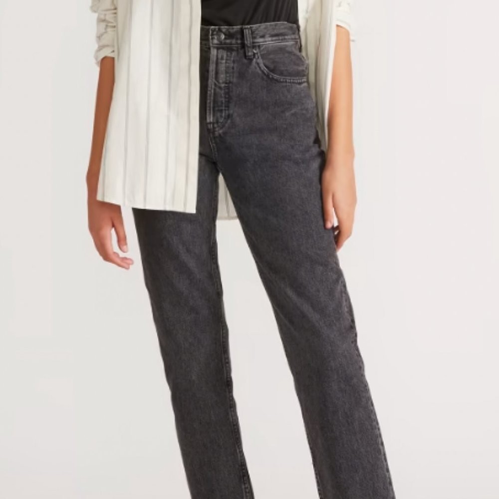 Everlane "The 90's Cheeky Jean," Washed Black (Size 25)